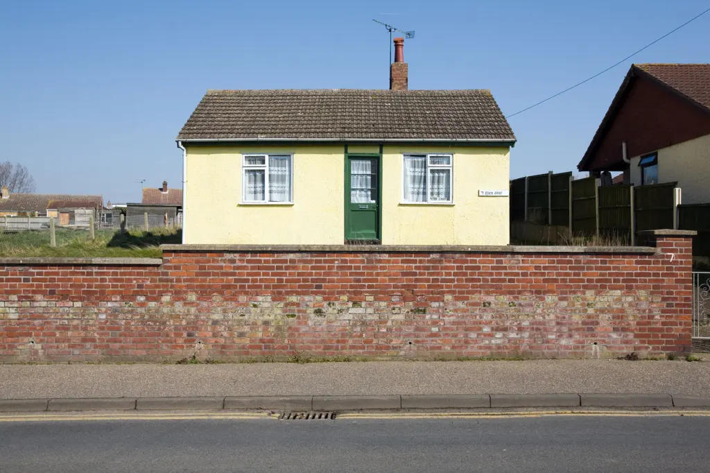 Bloc Weekend 2007 — documentary, event and music photograph in Hemsby-on-Sea, Norfolk, UK, frame 43 of 43.